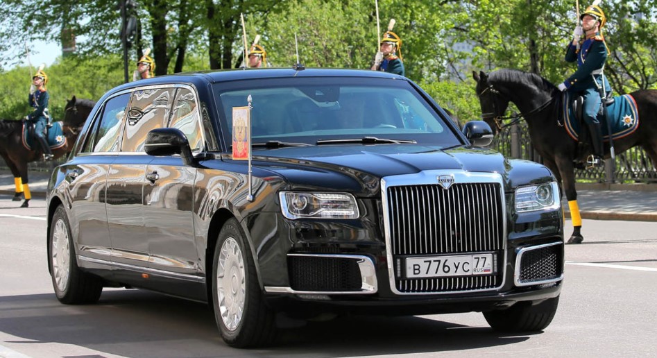События: У Росії закриють виробництво путинського лімузина Aurus